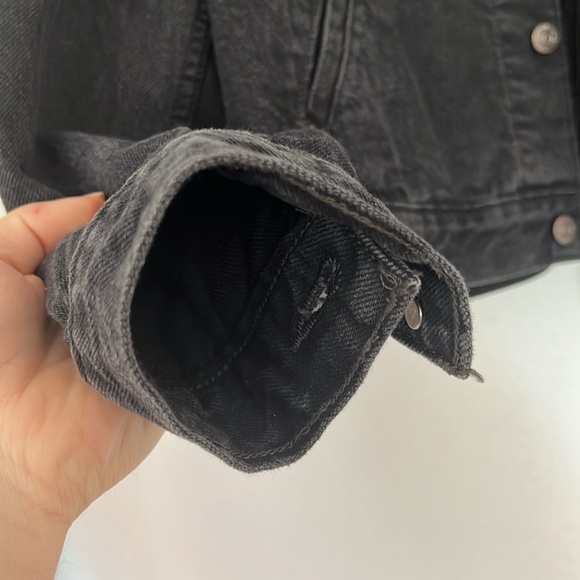 Vintage Levi Denim Jacket - Picture 5 of 10